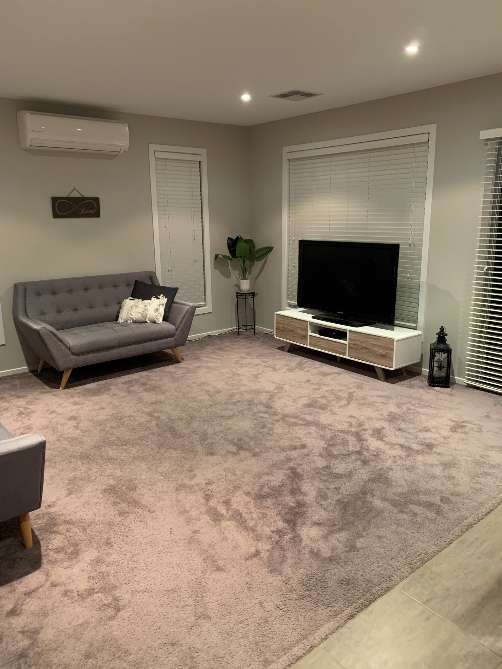 Gallery: 42B Elaine Avenue