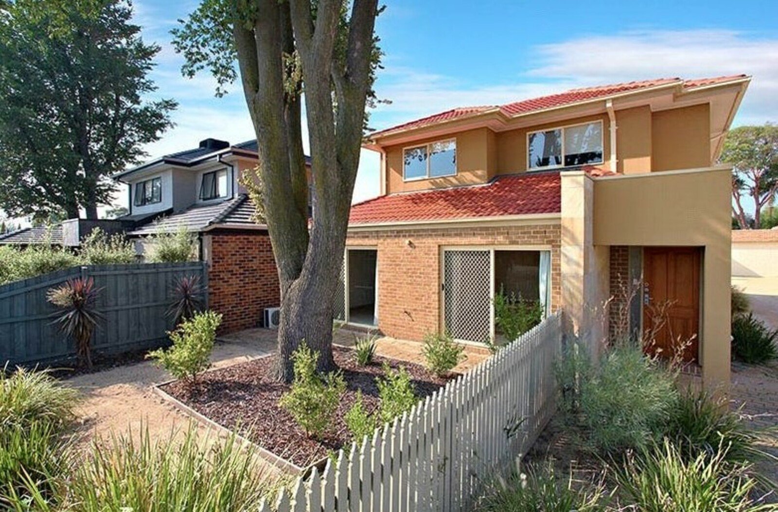 Gallery: 42D Follett Road