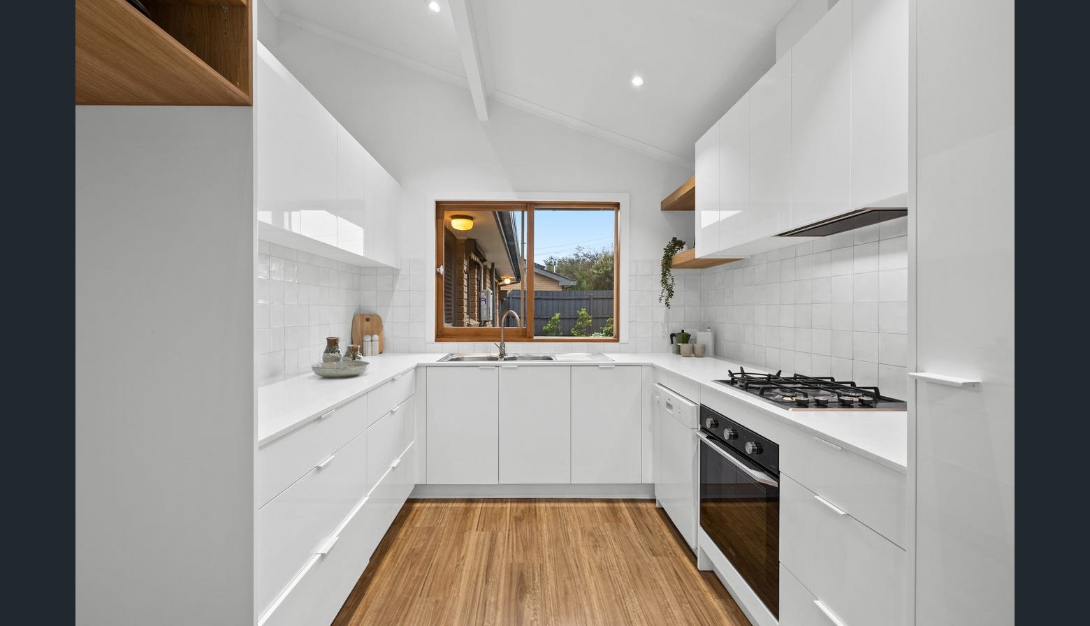 Gallery: 4/3-17 TAYLOR Street