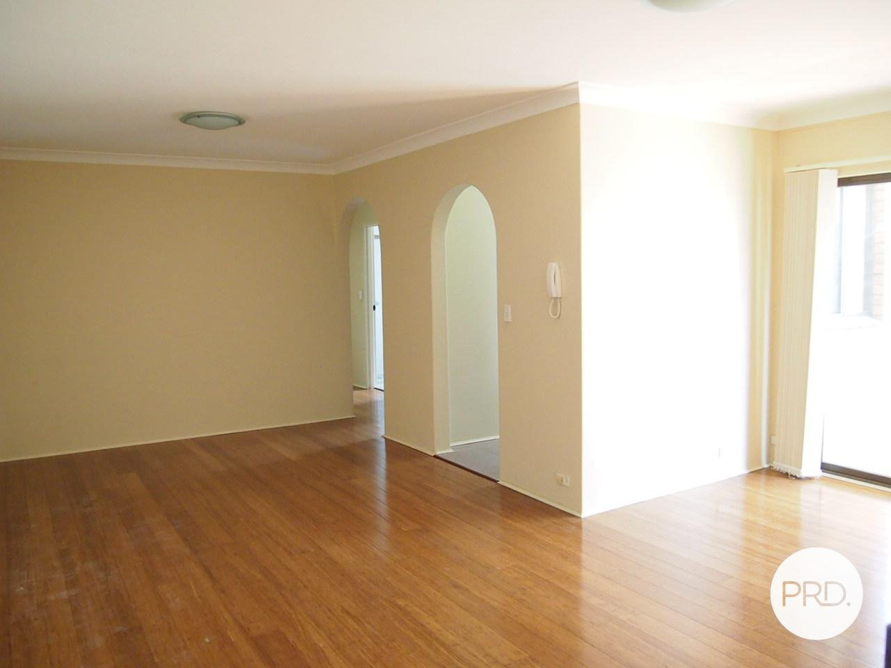 4/3-5 Bond Street HURSTVILLE 1