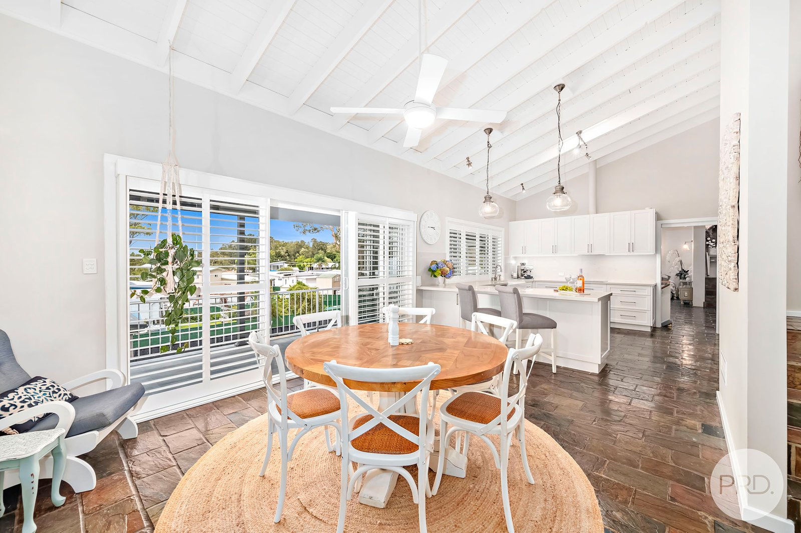 43 Albert Street TAYLORS BEACH 11