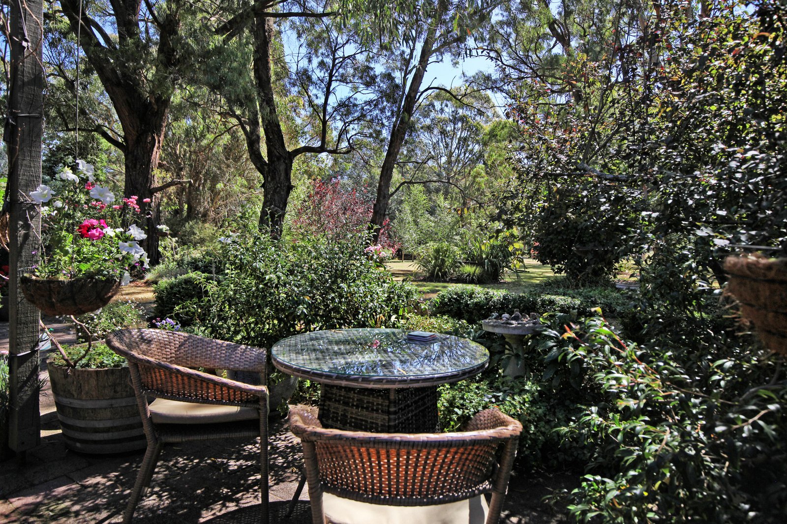 Real Estate and Property in 43 Andrew Avenue, Woodend, VIC