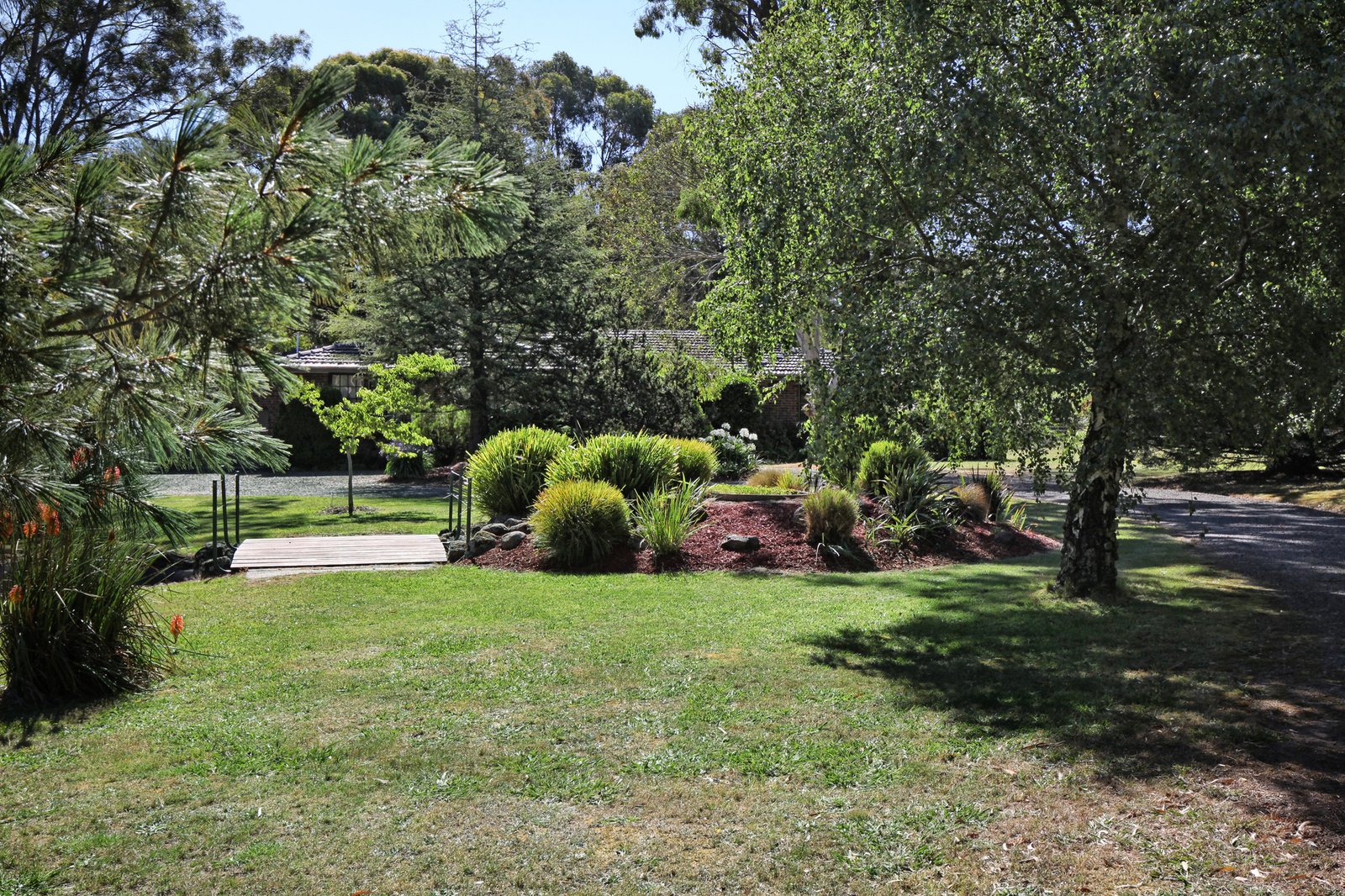 Real Estate and Property in 43 Andrew Avenue, Woodend, VIC