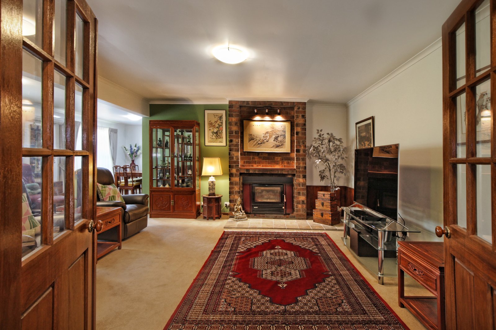 Real Estate and Property in 43 Andrew Avenue, Woodend, VIC