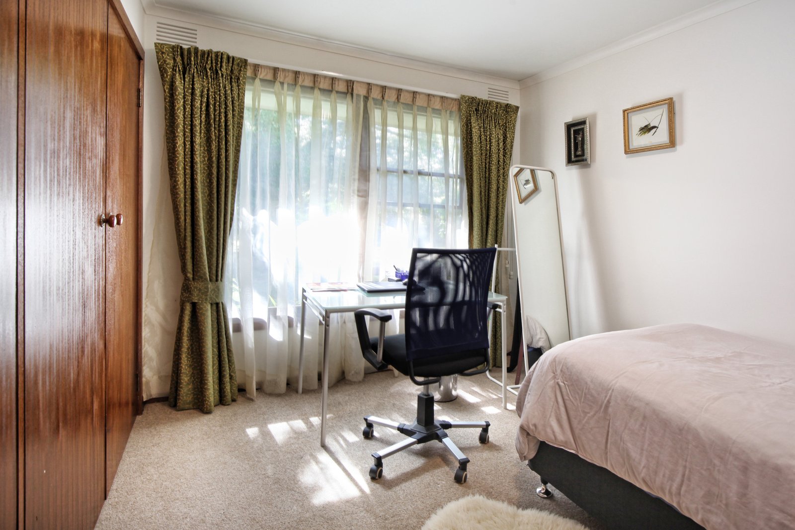 Real Estate and Property in 43 Andrew Avenue, Woodend, VIC