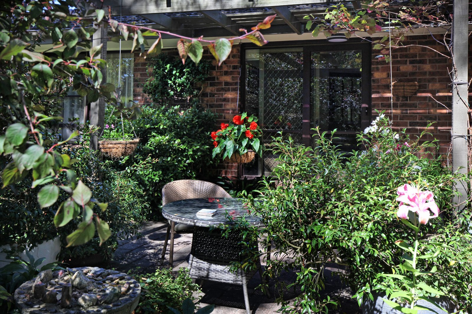 Real Estate and Property in 43 Andrew Avenue, Woodend, VIC