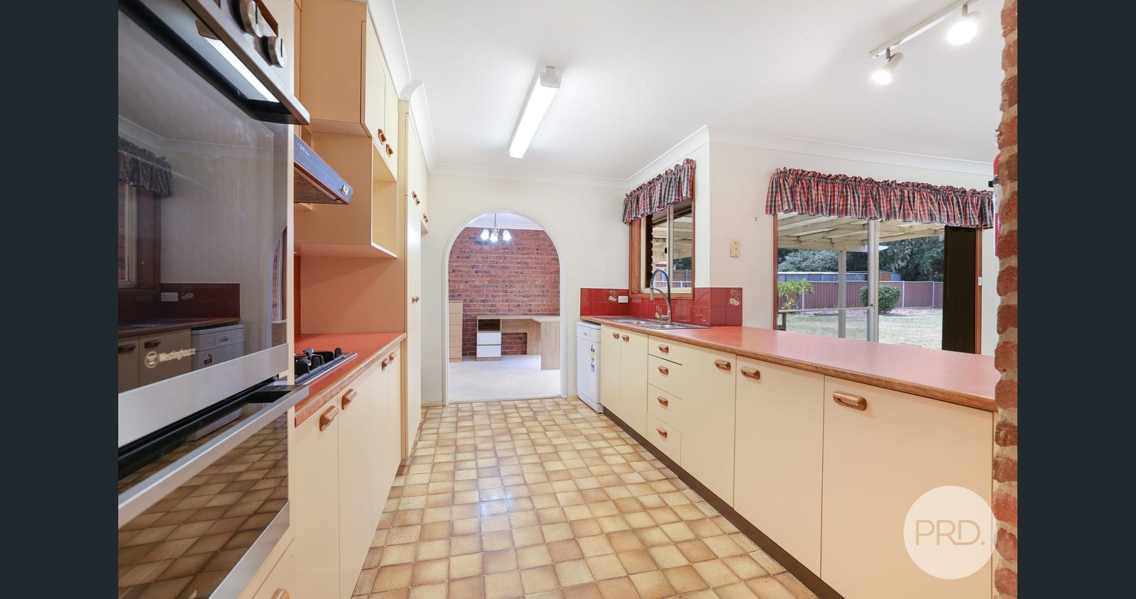 43 Bandalong Street HILLVUE 2