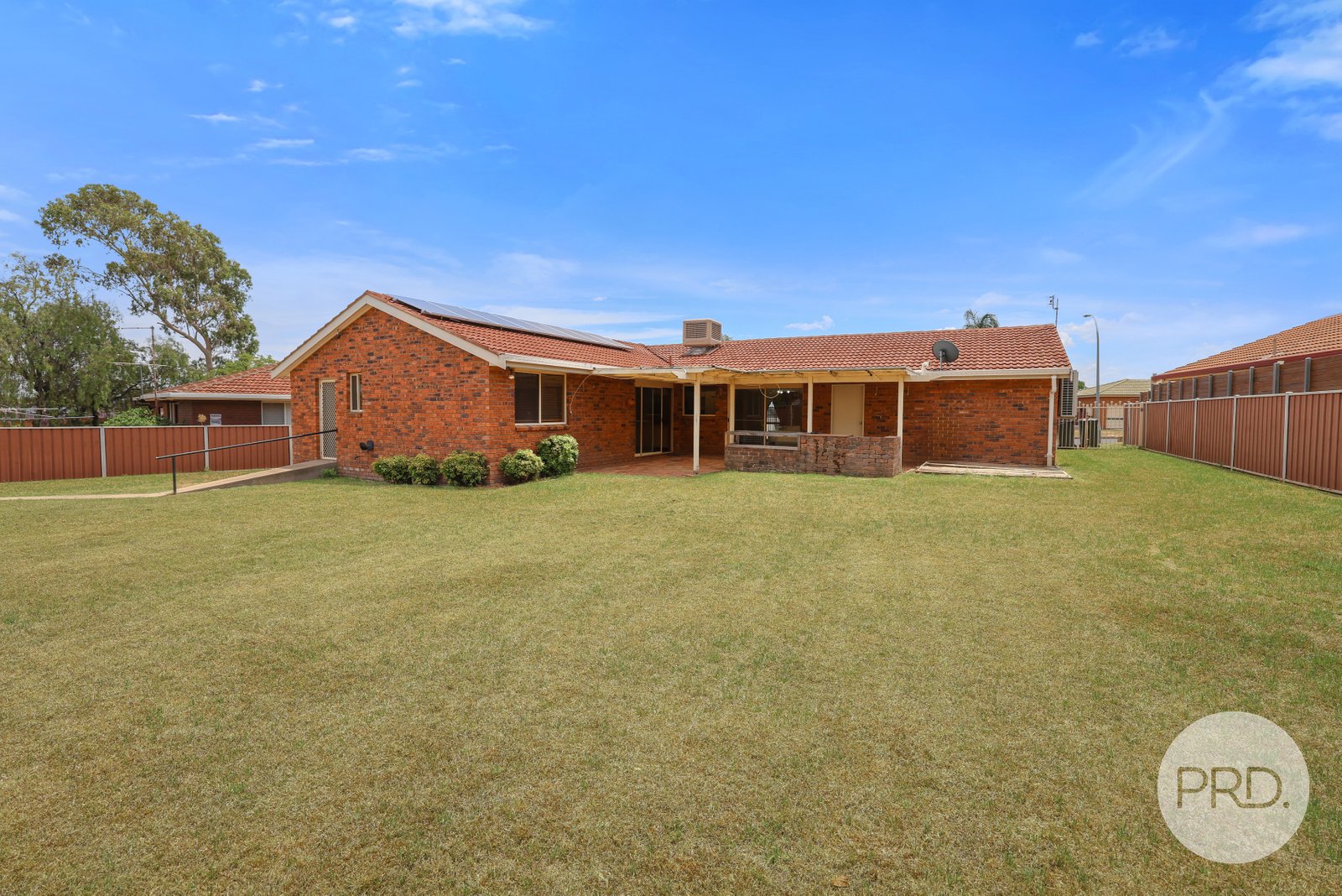 43 Bandalong Street TAMWORTH 2