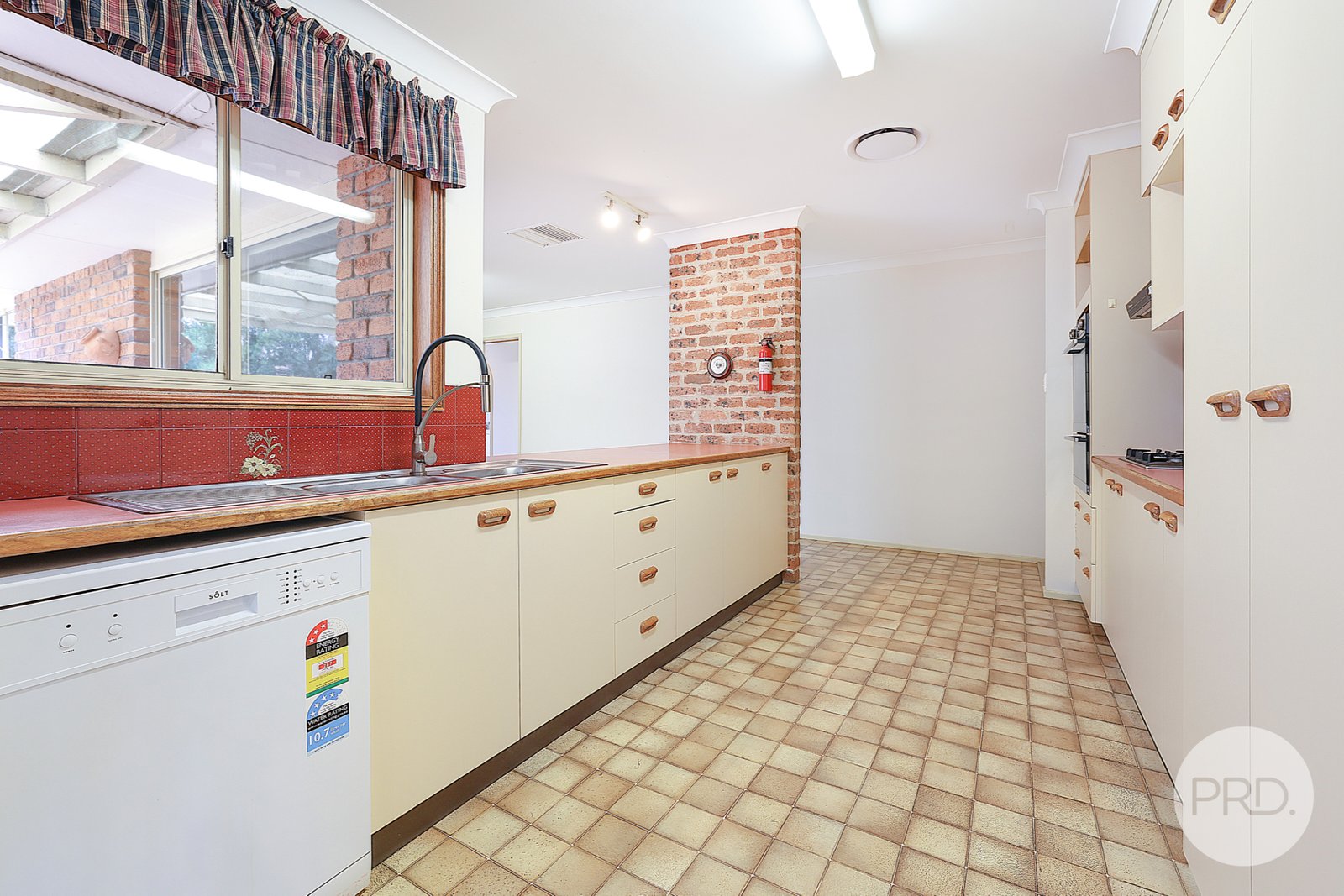 43 Bandalong Street TAMWORTH 6