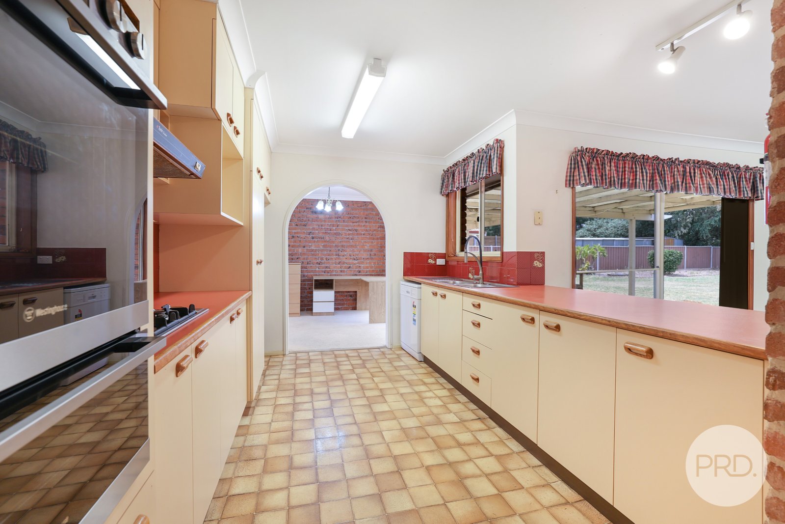 43 Bandalong Street TAMWORTH 10