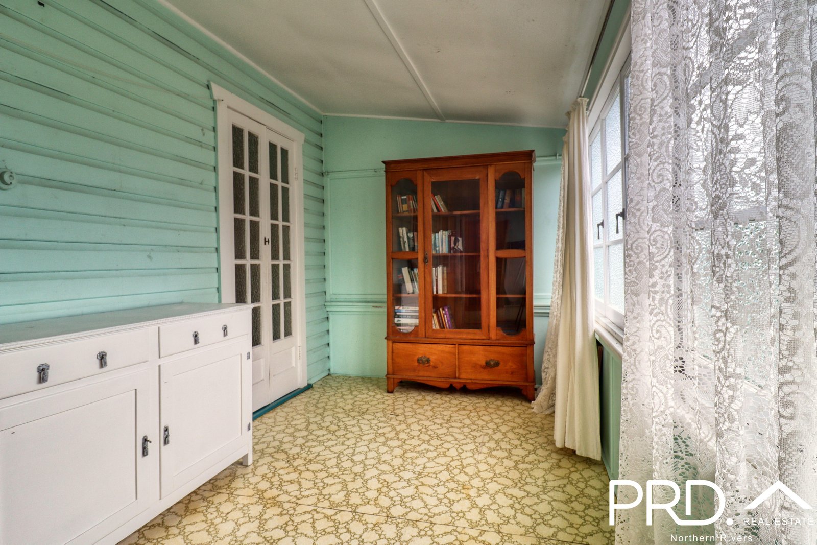 43 Barker Street CASINO 14