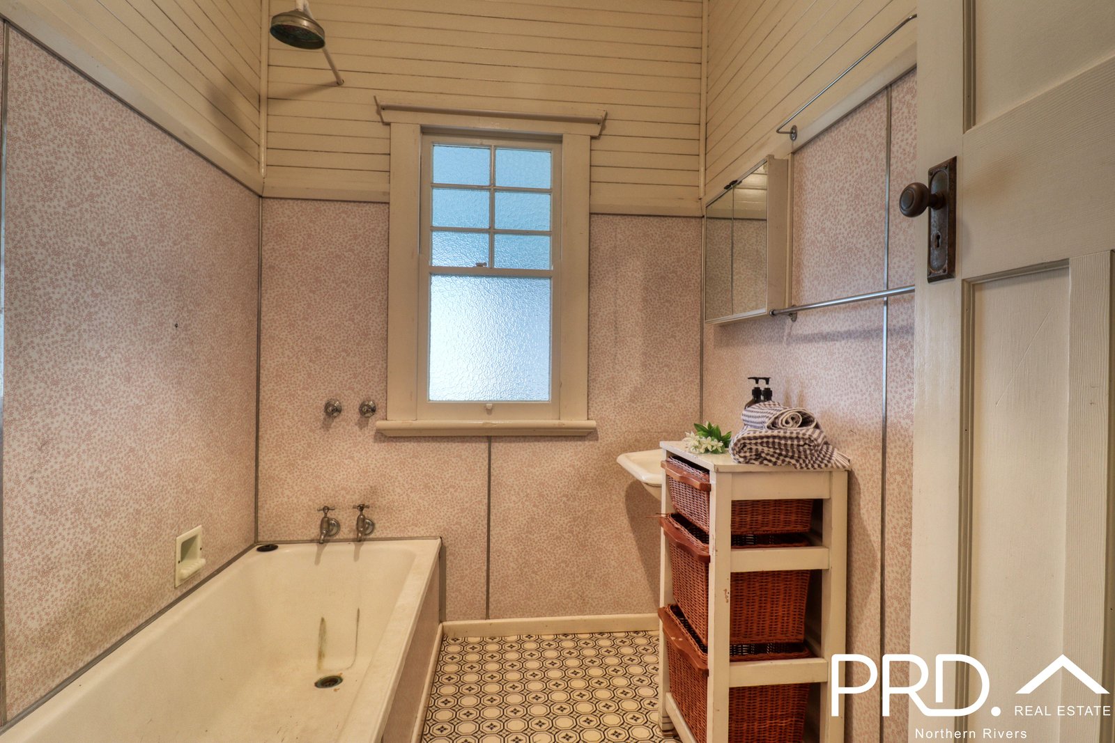 43 Barker Street CASINO 15