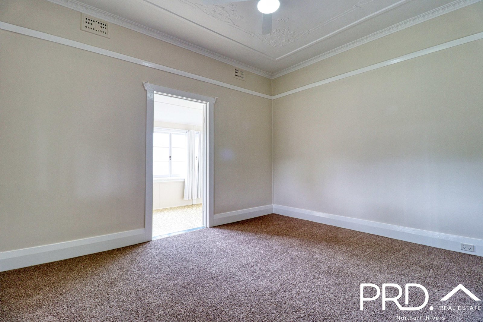 43 Barker Street CASINO 7