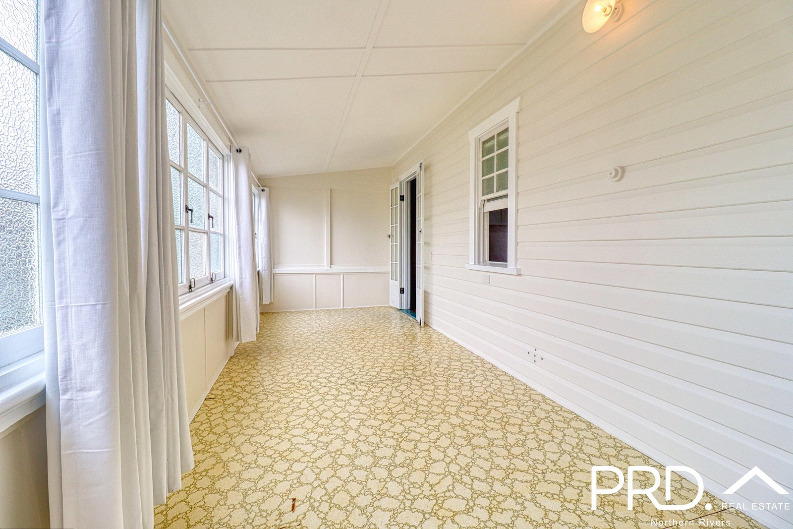 43 Barker Street CASINO 8