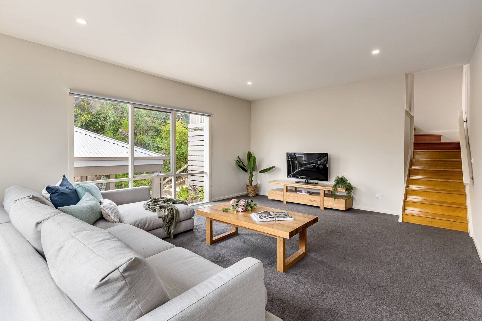 Real Estate and Property in 43 Beauna Vista Drive, Rye, VIC