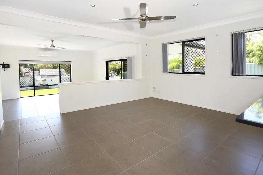 43 Binalong Drive ASHMORE 6