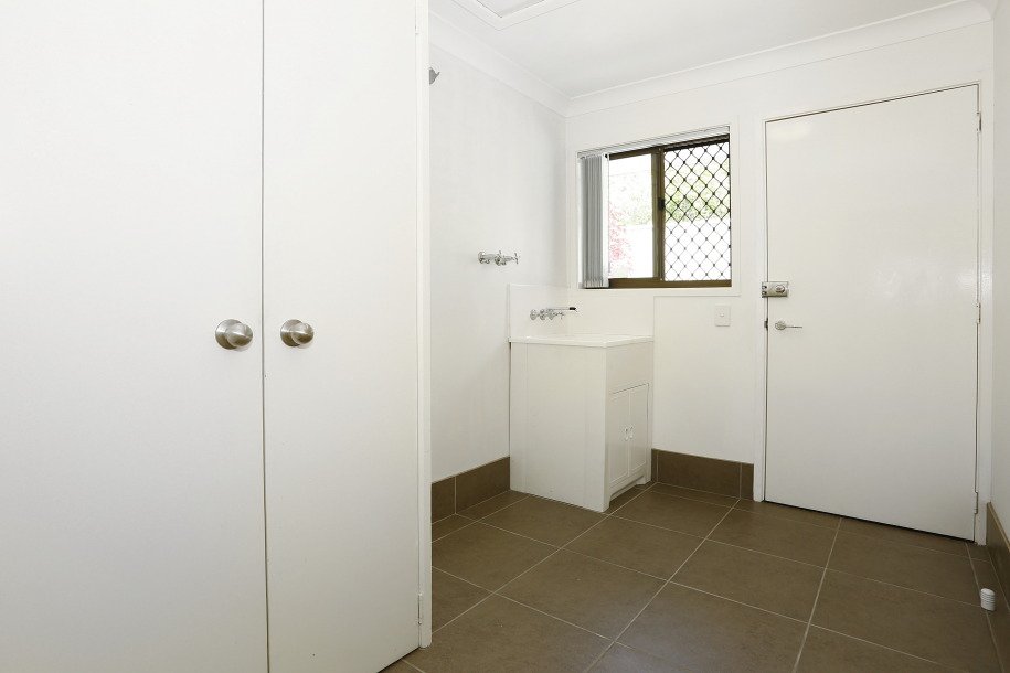 43 Binalong Drive ASHMORE 17