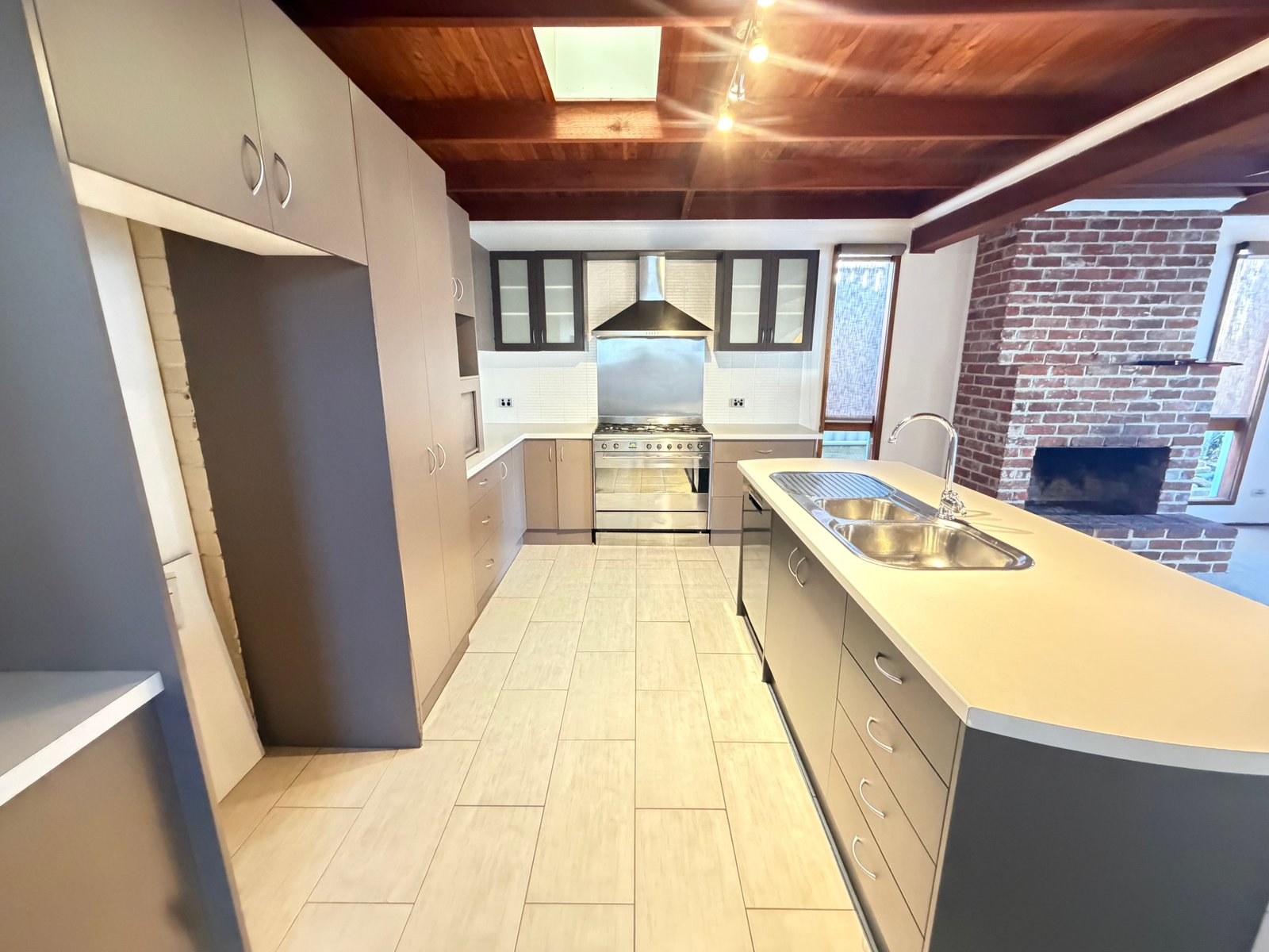 43 Bourke Street TAMWORTH 4