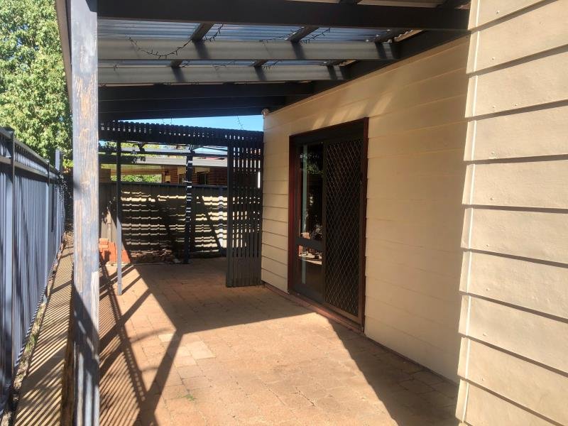 43 Bourke Street TAMWORTH 7