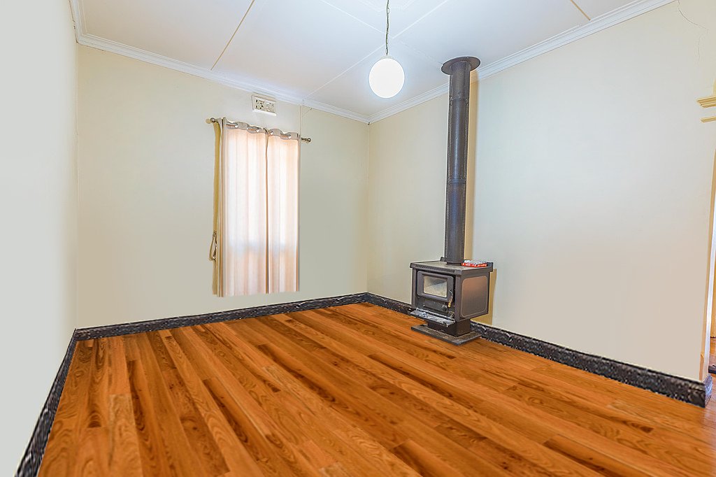 43 Bourke Street TAMWORTH 4