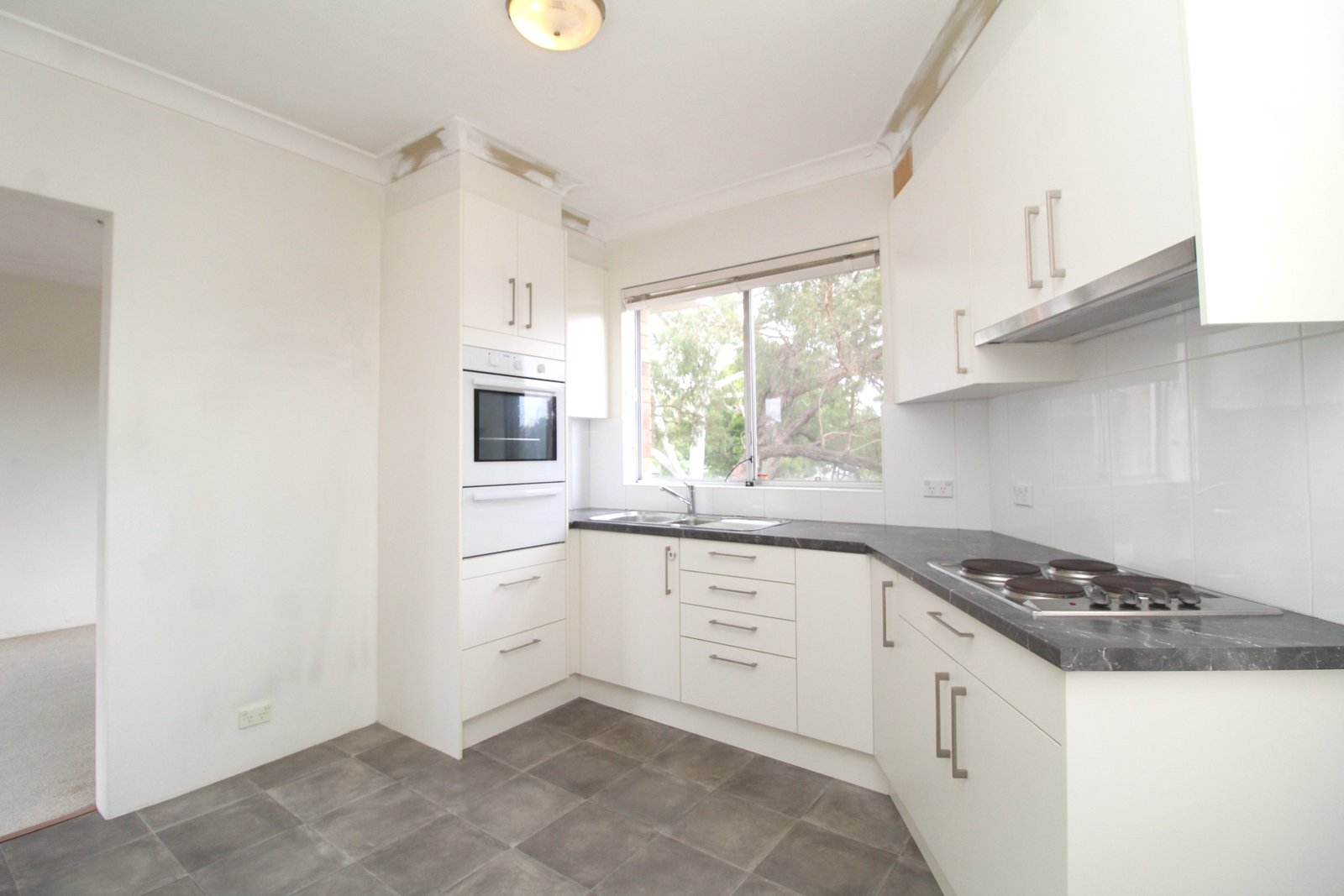 4/3 Bryant Street NARWEE 1