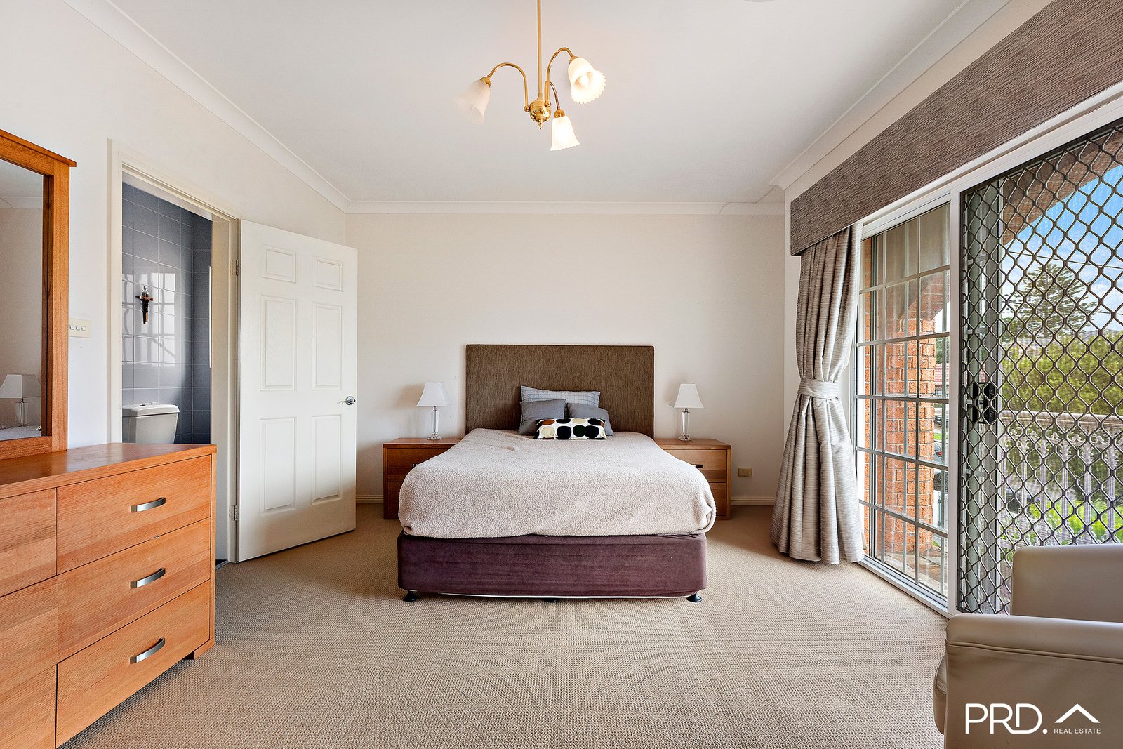 43 Burlington Street MONTEREY 4