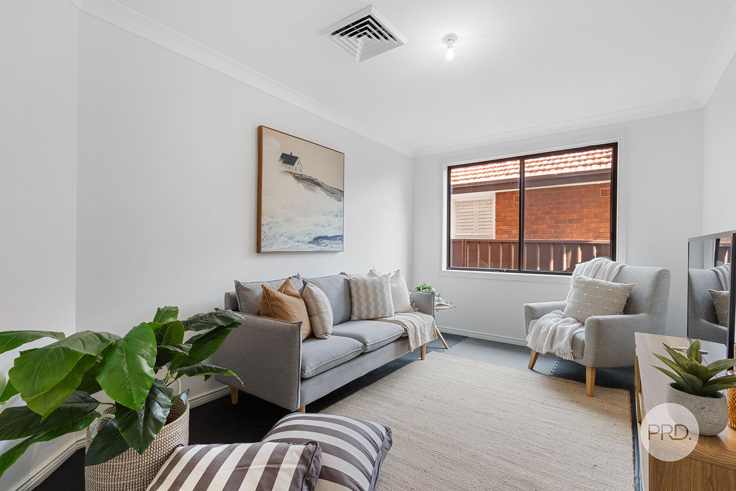 43 Caledonia Crescent PEAKHURST 8