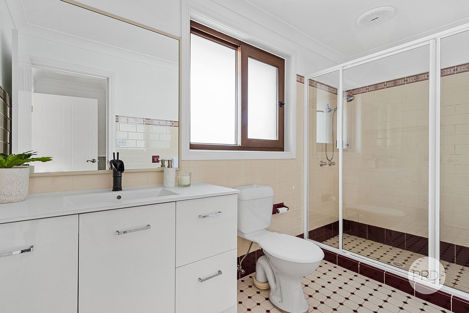 43 Caledonia Crescent PEAKHURST 16