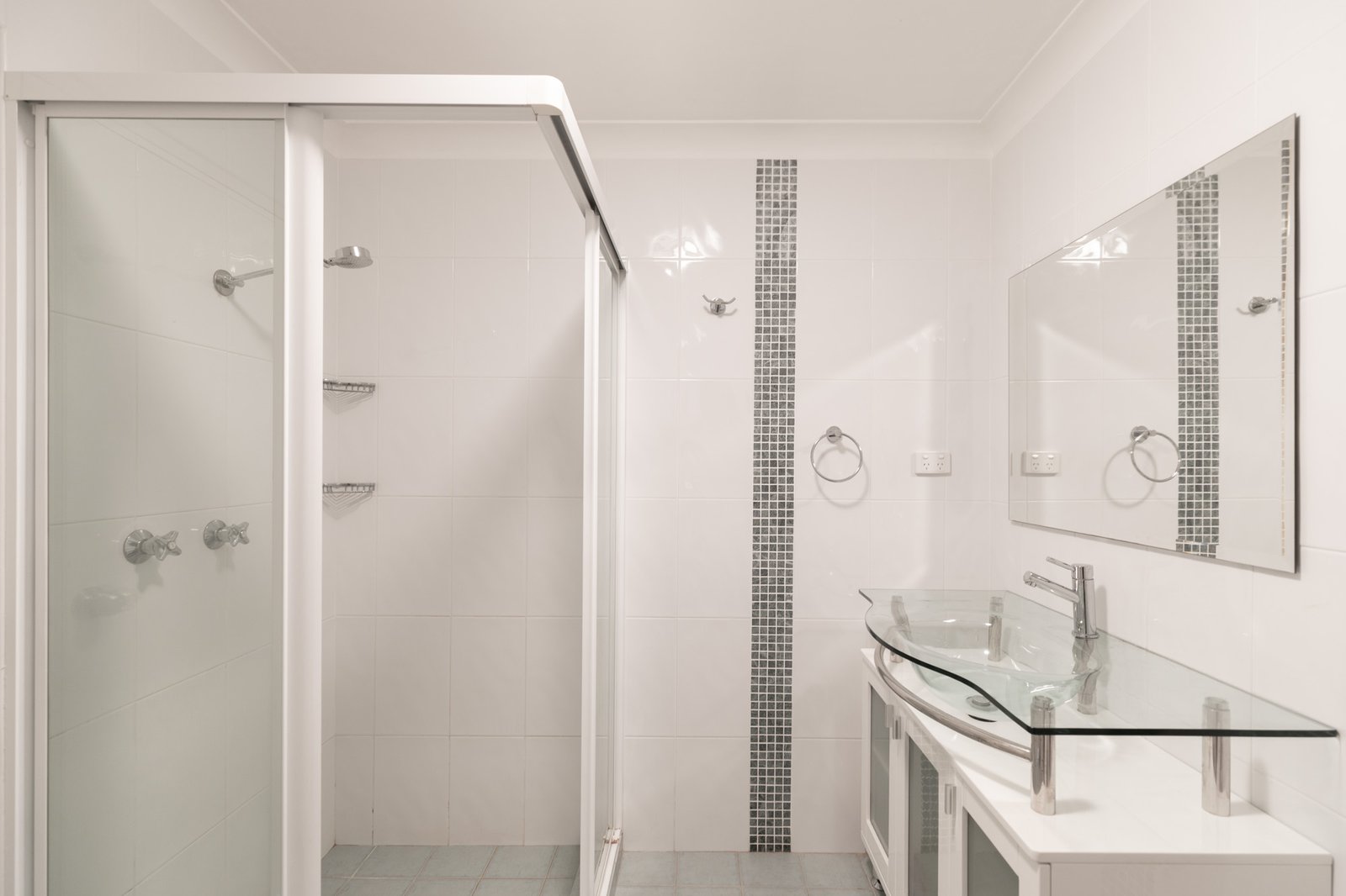 4/3 Catalina Close NELSON BAY 9