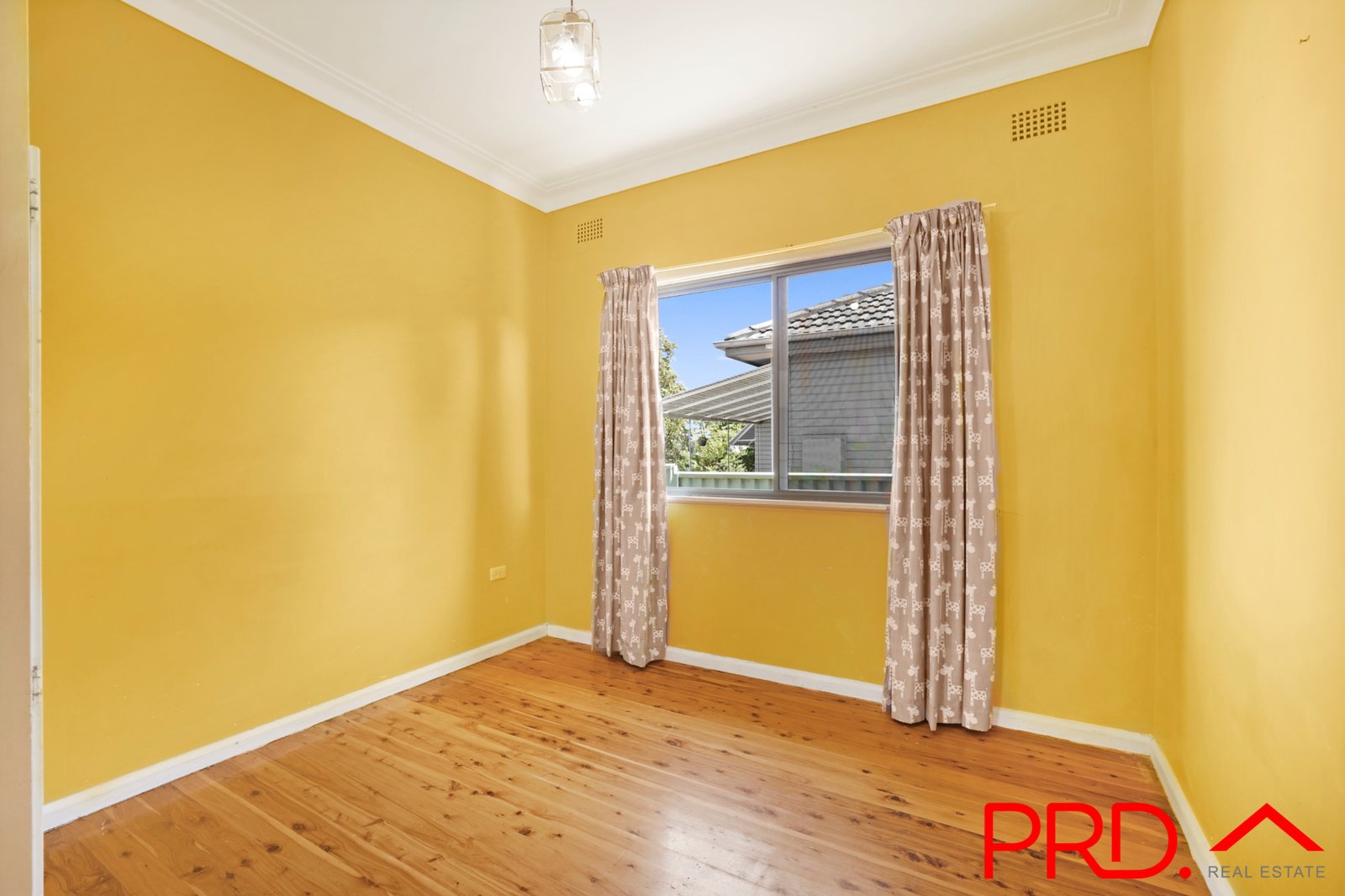 43 Churchill Street TAMWORTH 3