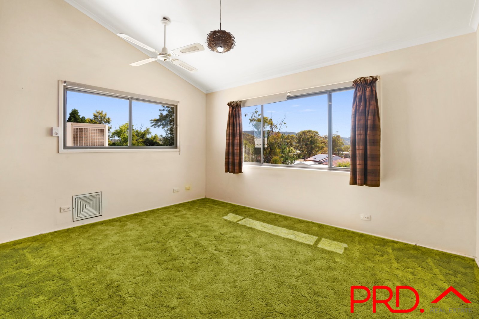 43 Churchill Street TAMWORTH 10