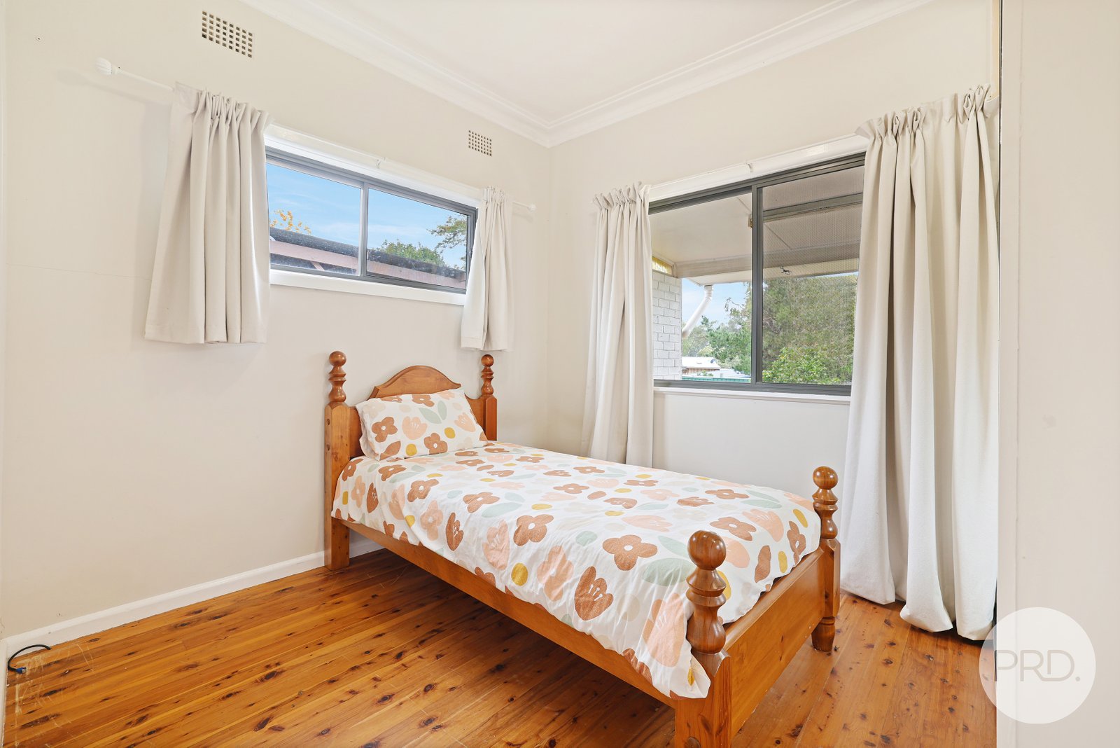 43 Churchill Street TAMWORTH 5