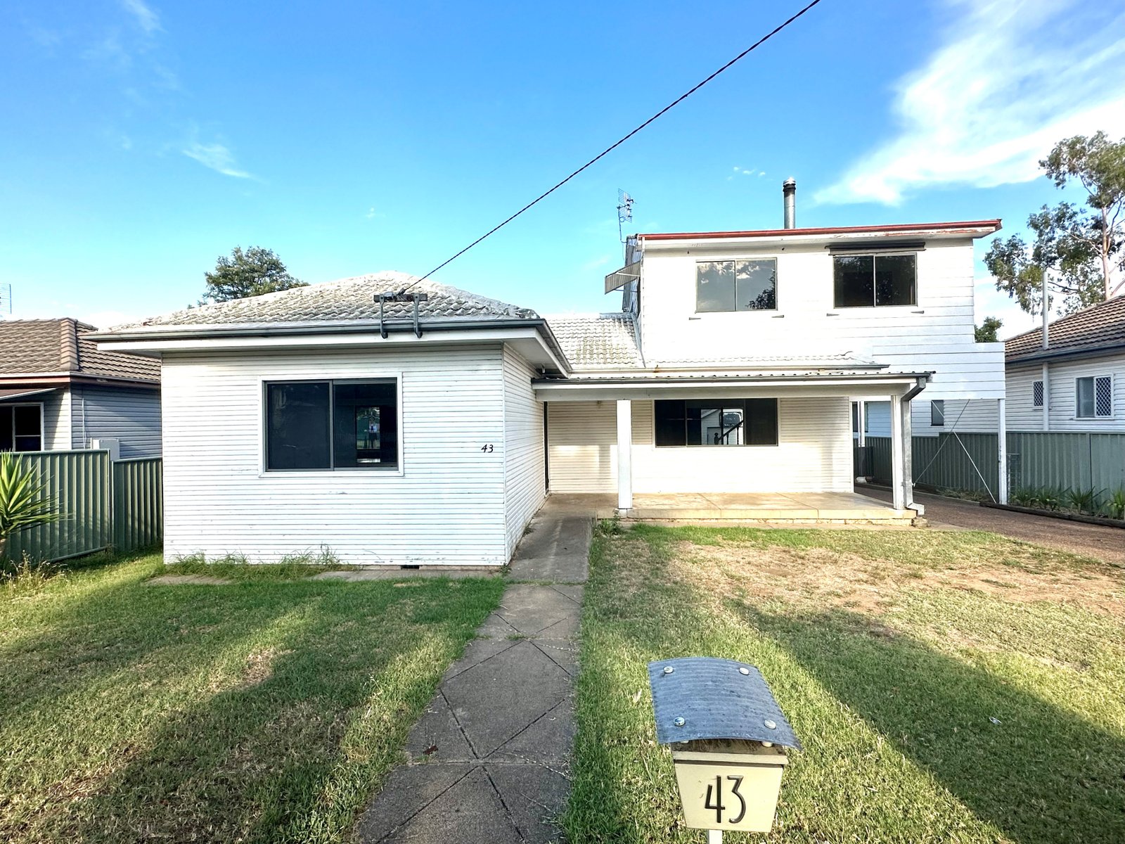 43 Churchill Street TAMWORTH 1