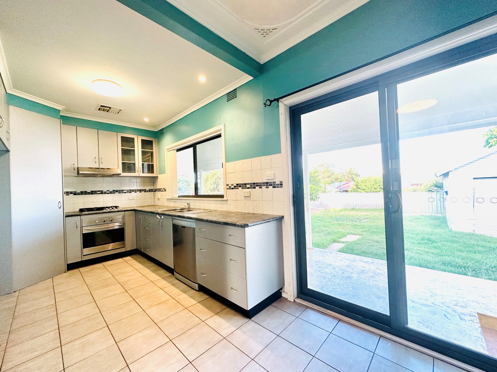 43 Churchill Street TAMWORTH 3