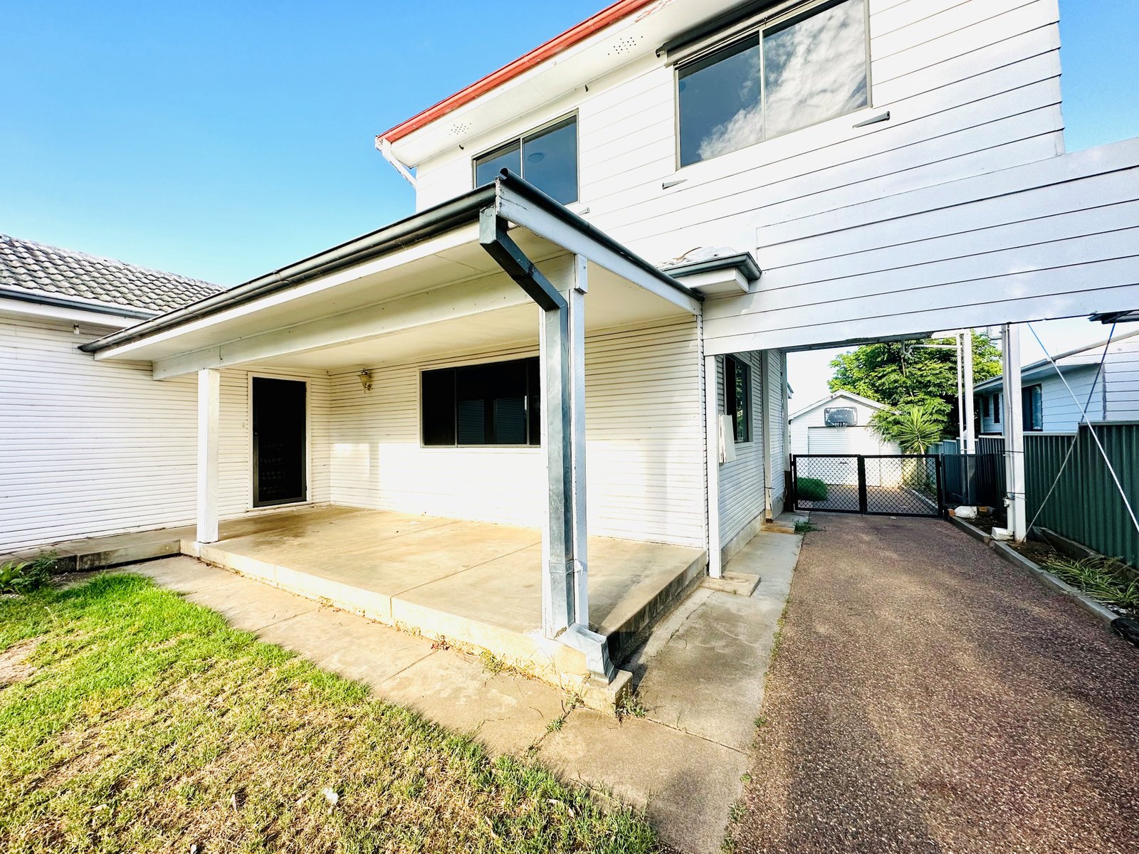 43 Churchill Street TAMWORTH 5