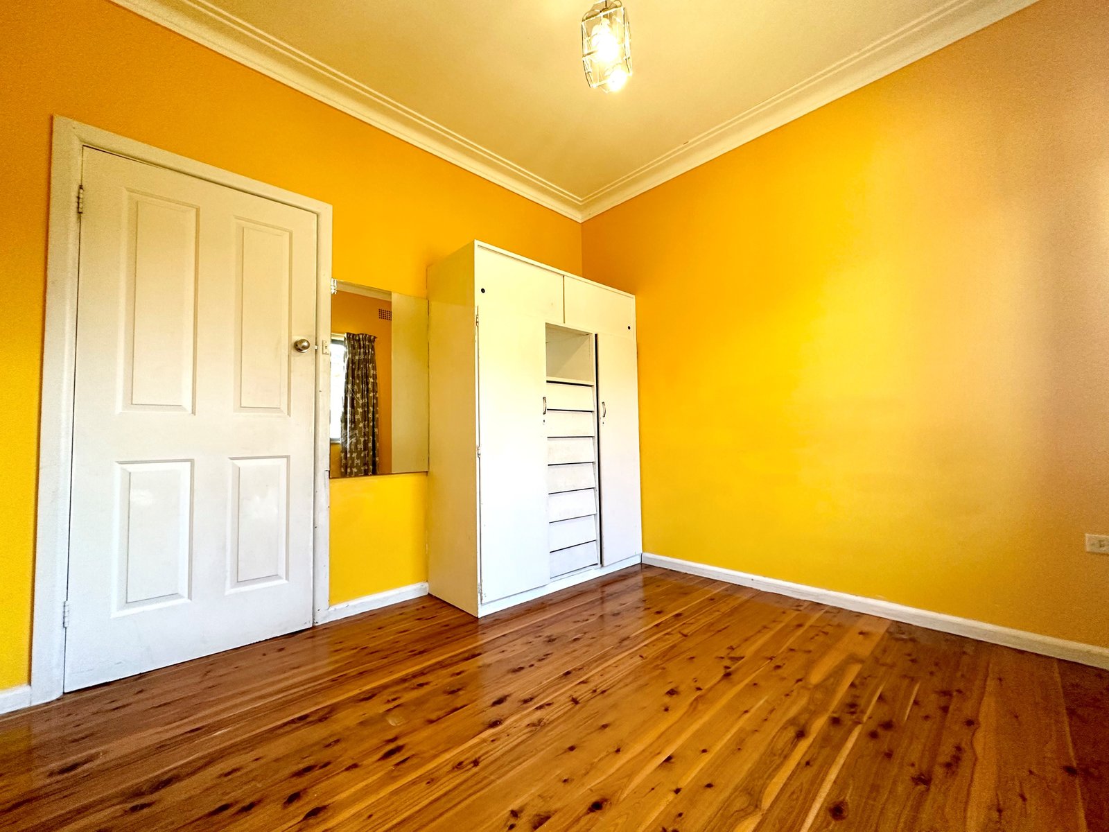 43 Churchill Street TAMWORTH 7