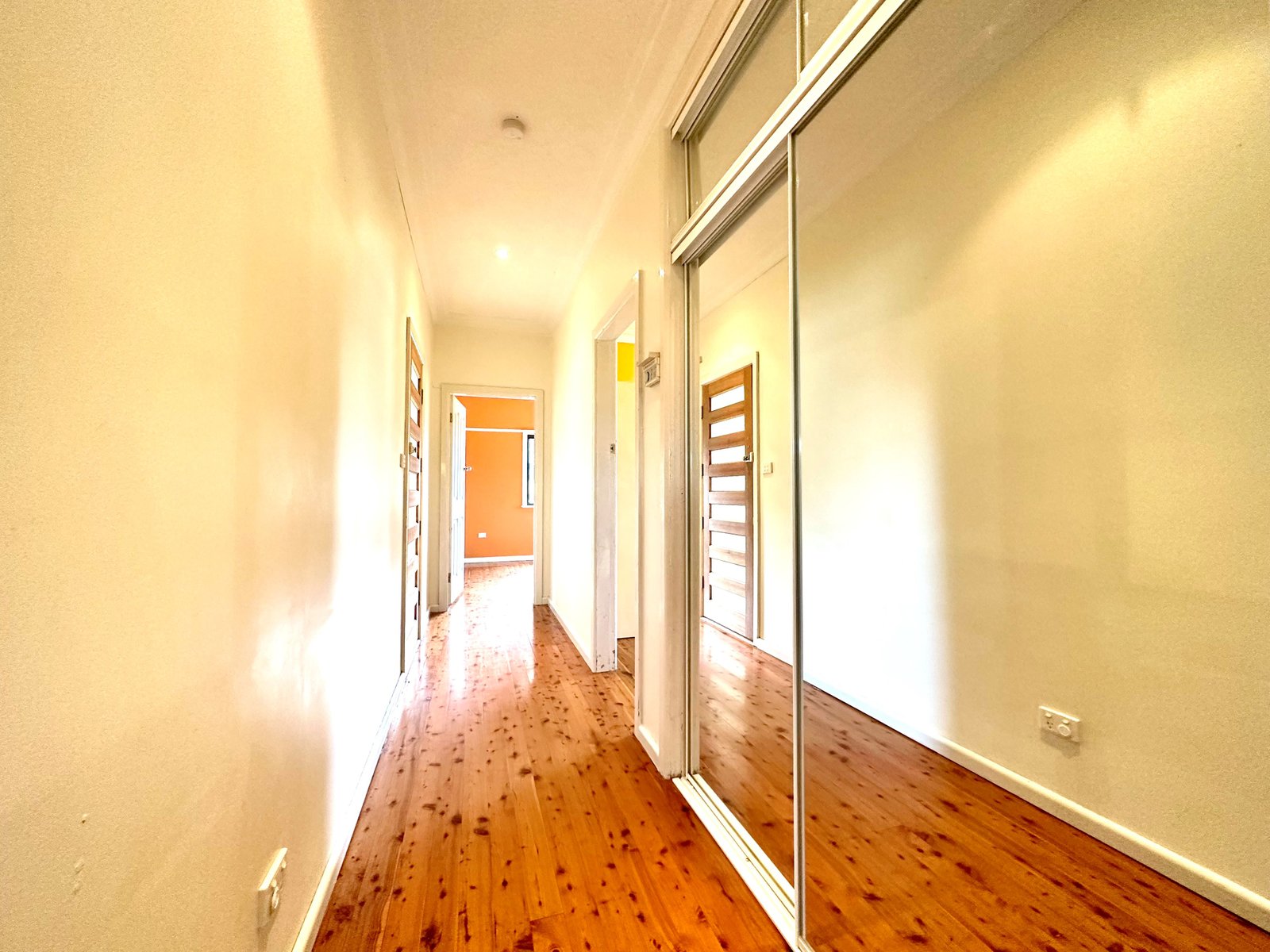 43 Churchill Street TAMWORTH 8