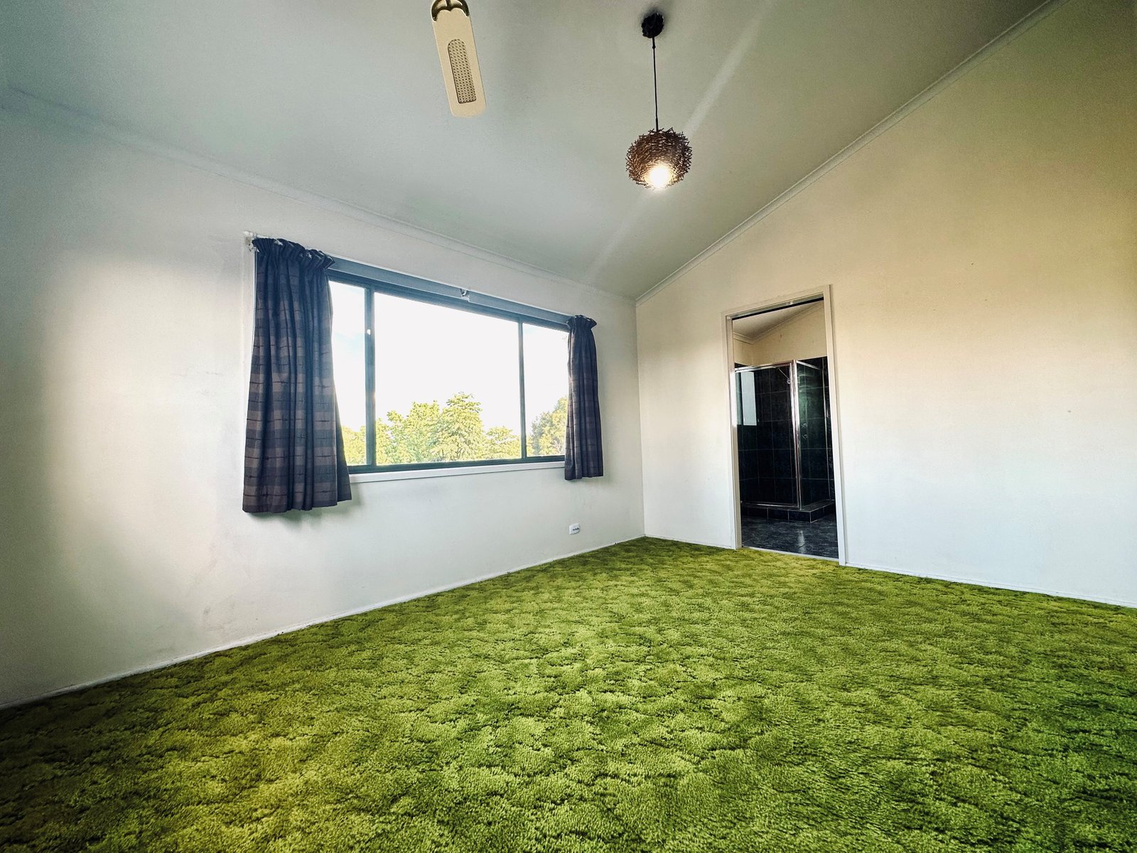 43 Churchill Street TAMWORTH 12