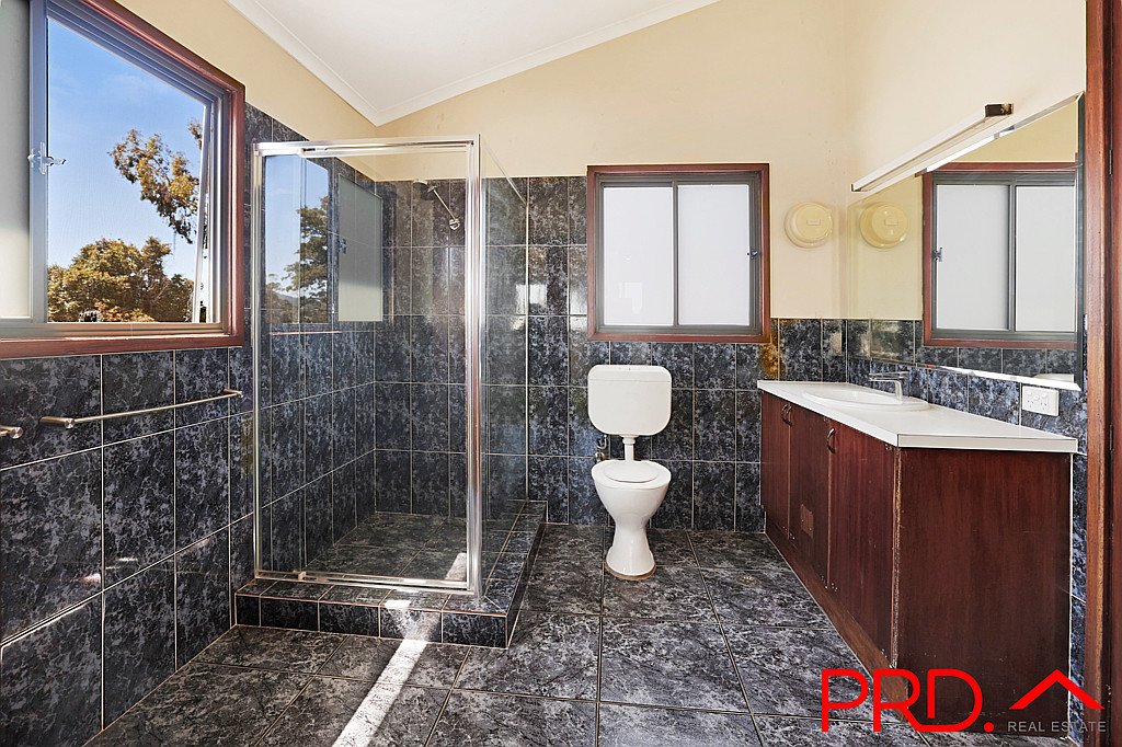 43 Churchill Street TAMWORTH 11