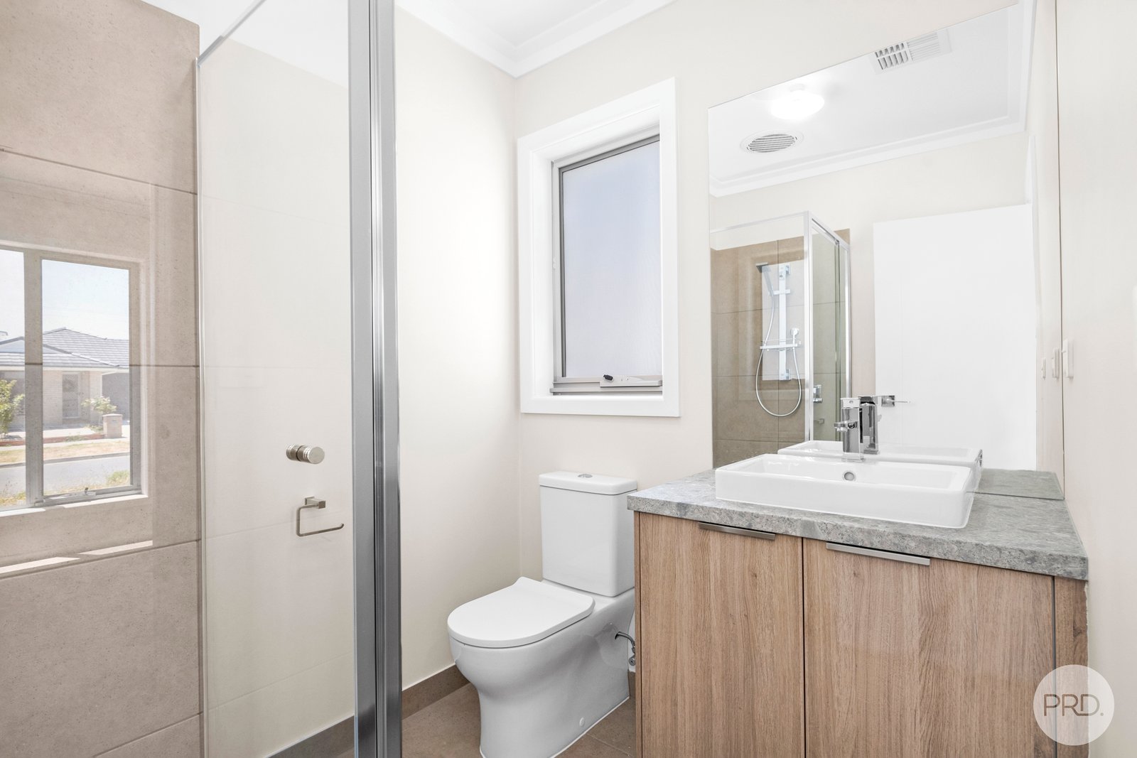 43 Cinnamon Drive LAKE GARDENS 6