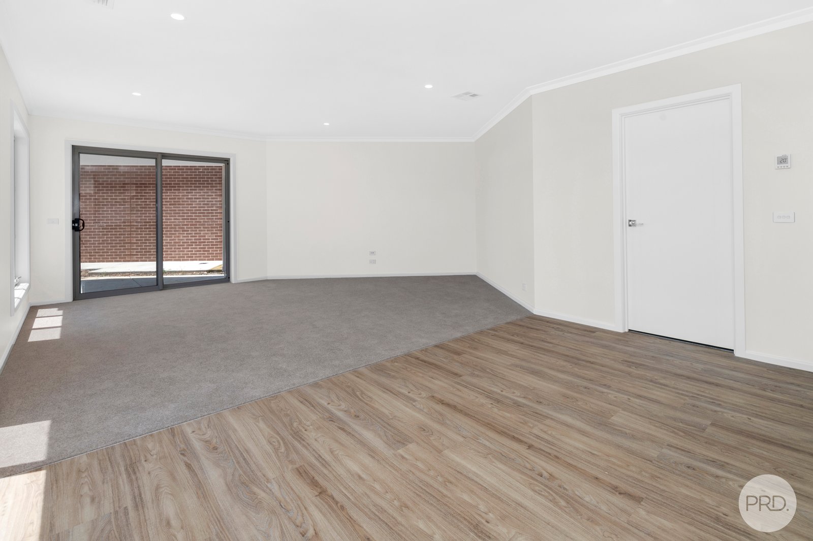 43 Cinnamon Drive LAKE GARDENS 4