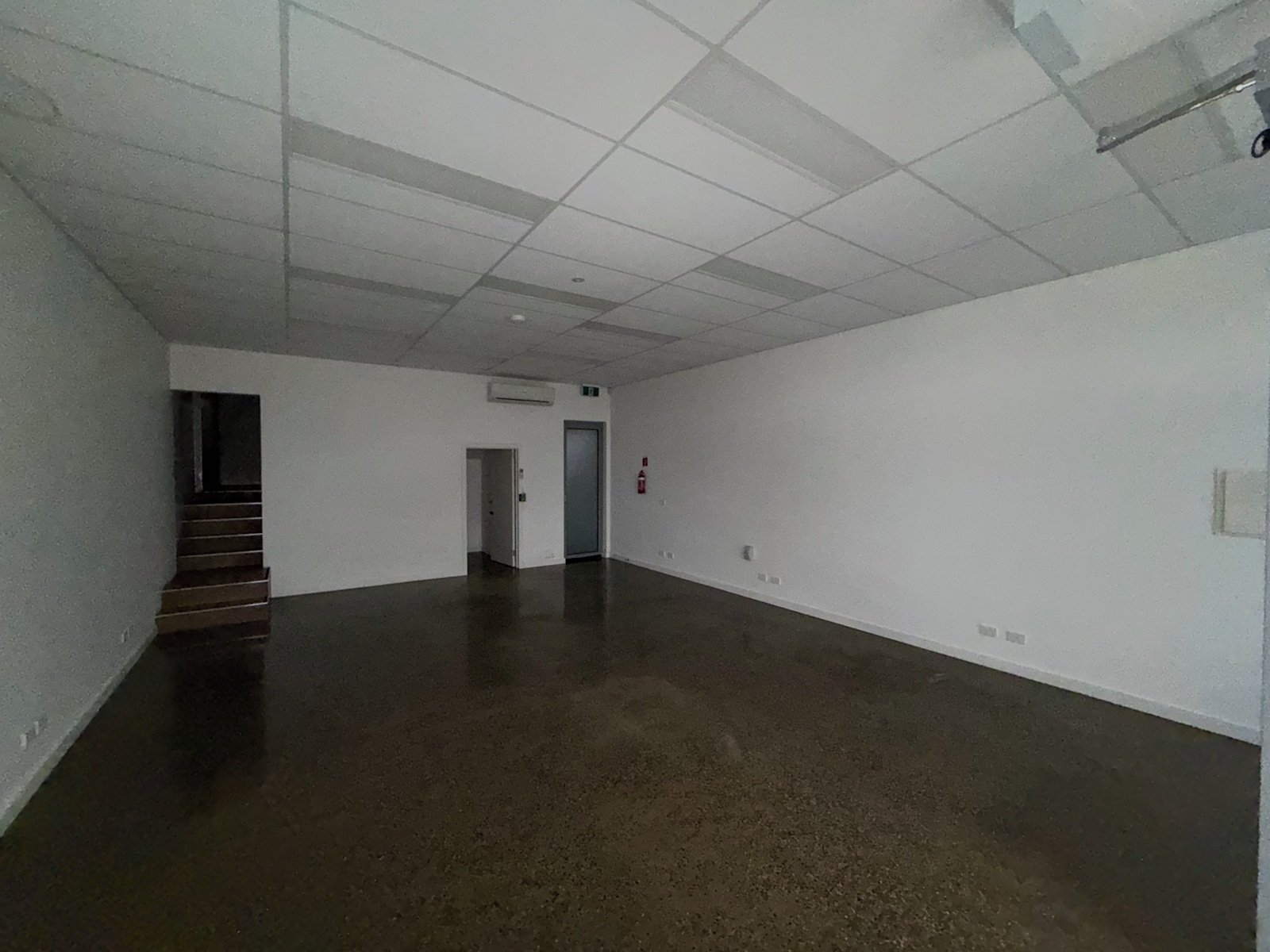 Gallery: 43 Clunies Ross Crescent