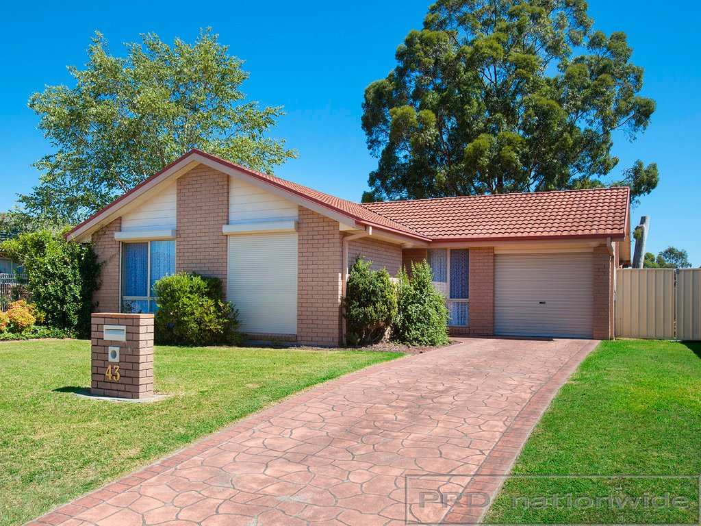 43 Coburn Circuit METFORD 1
