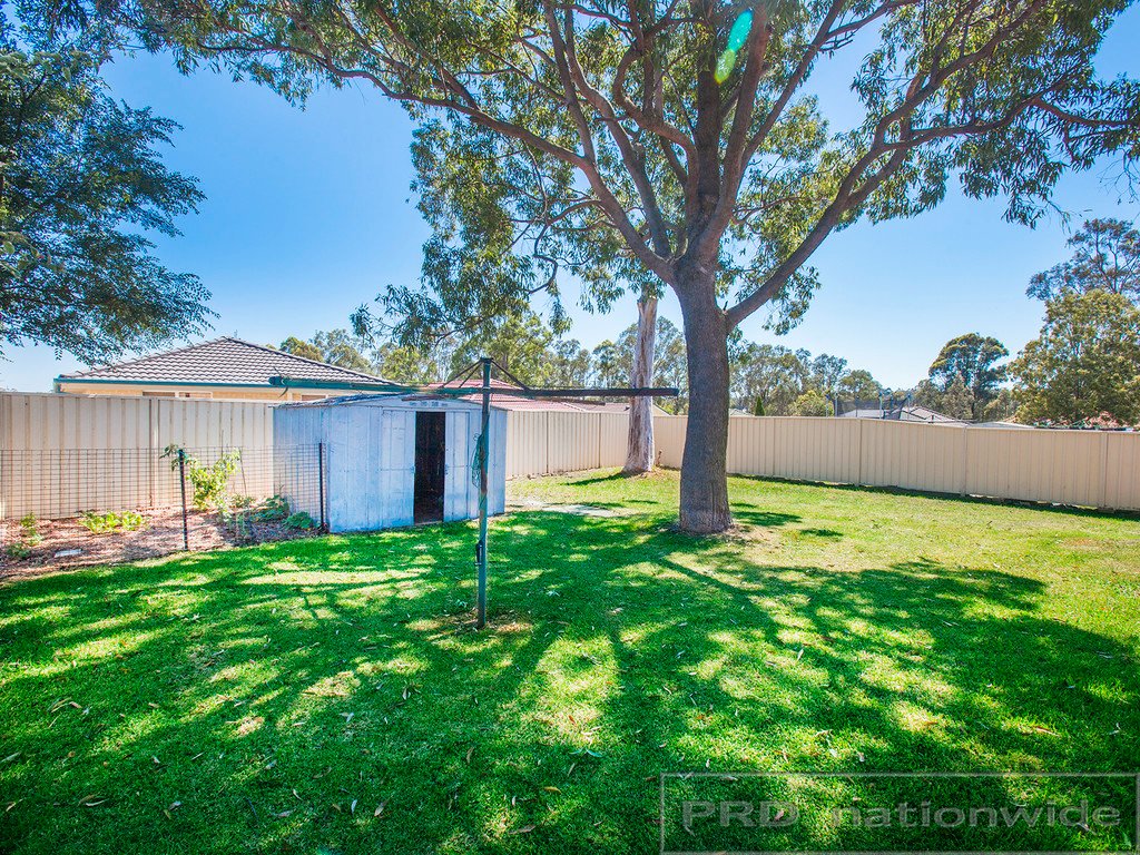43 Coburn Circuit METFORD 17