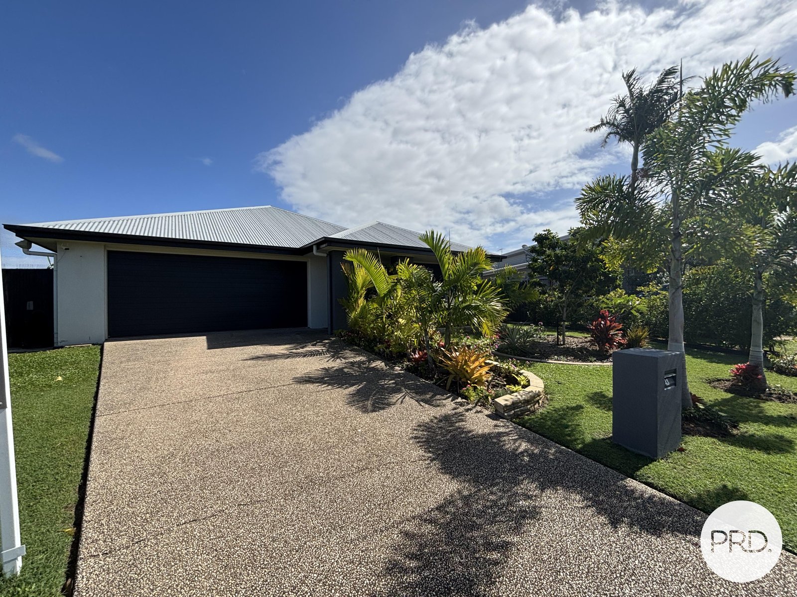43 Coogee Terrace BLACKS BEACH 1