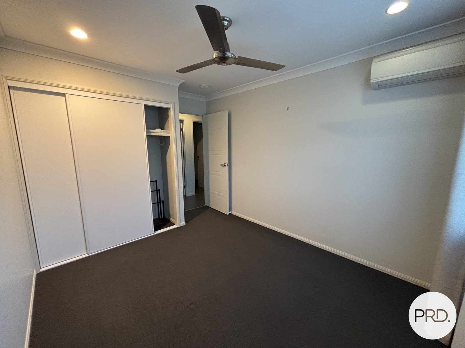 43 Coogee Terrace BLACKS BEACH 11