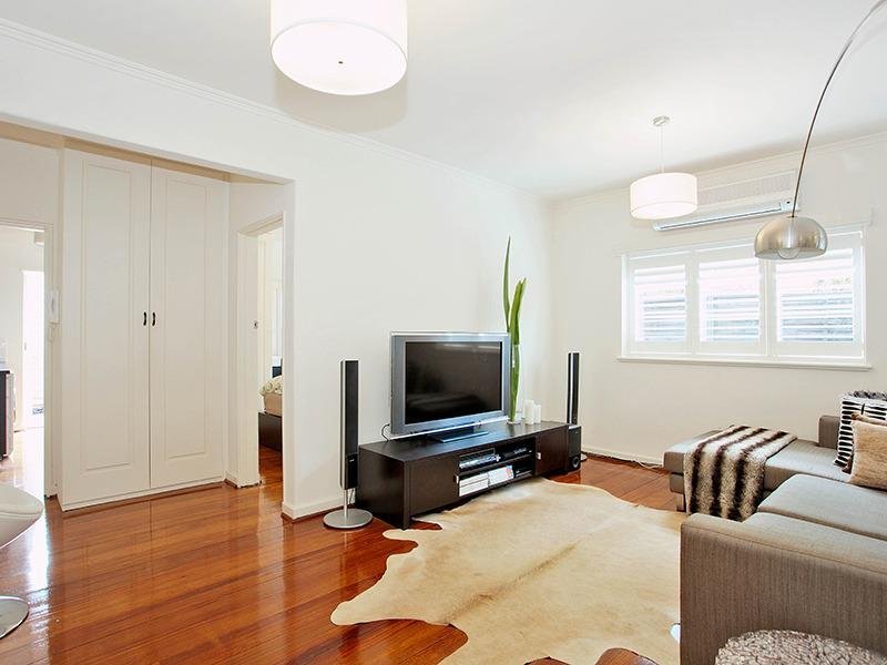 Gallery: 4/3 Cowderoy Street