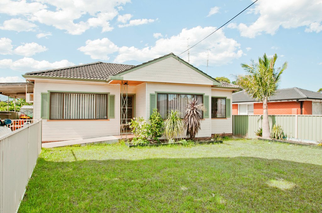 43 Craig Crescent DAPTO 1