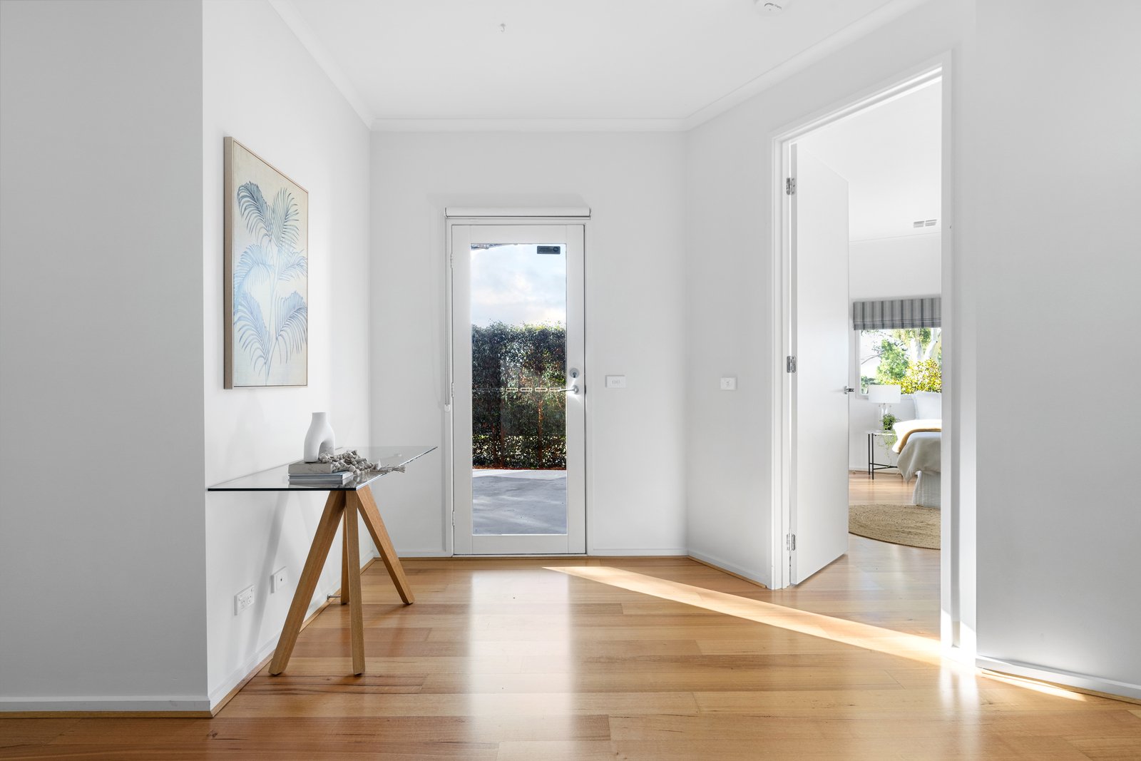 Real Estate and Property in 43 Crestwood Avenue, Macleod, VIC