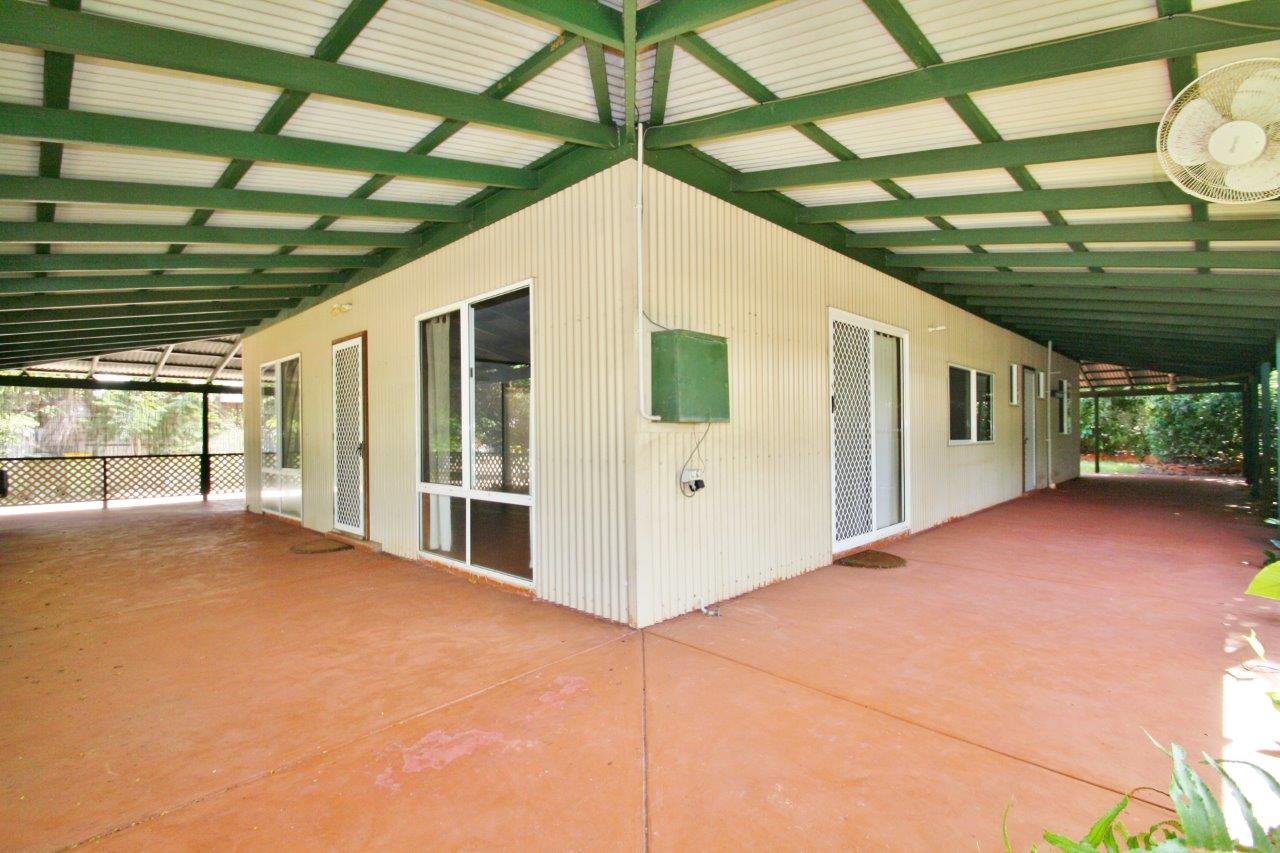 43 De Marchi Road CABLE BEACH 1